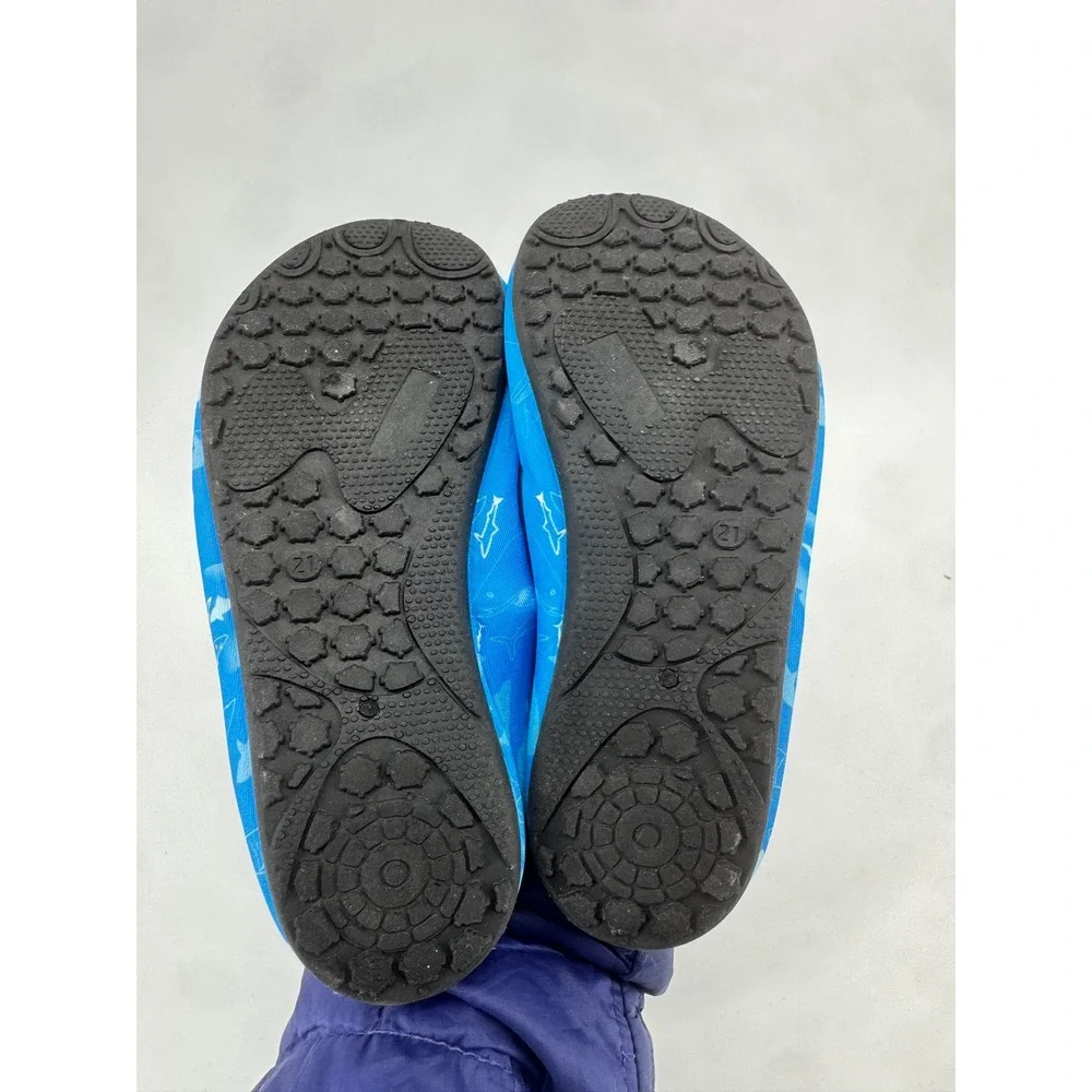 HIITAVE Kids Blue Shark Print Water Shoes Slip On Aqua Socks Size 13.5/1
